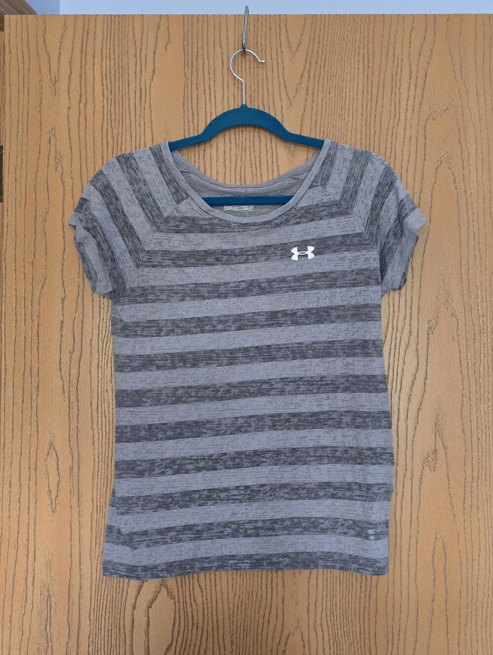 Under Armour Gray Striped Short Sleeve Tee